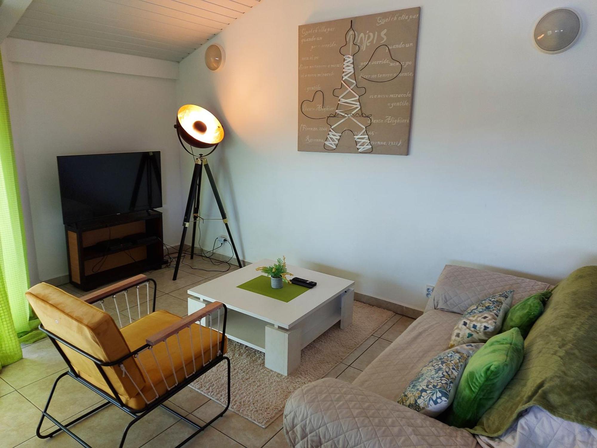 Nana - A 44 - Vue Panoramique- Grand Appartement Cosy Et Lumineux- Cuisine Equipee-Wifi-Clim-Terrasse Caiena Quarto foto
